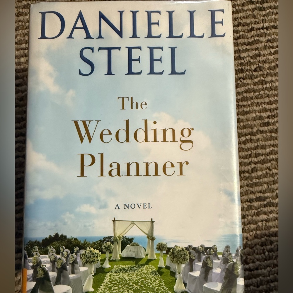 Danielle Steel 'The Wedding Planner' Novel hardcover